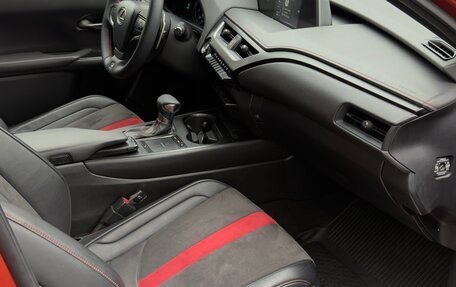 Lexus UX I, 2018 год, 2 830 000 рублей, 9 фотография