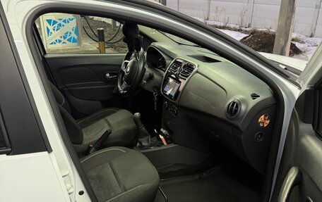 Renault Sandero II рестайлинг, 2018 год, 900 000 рублей, 5 фотография