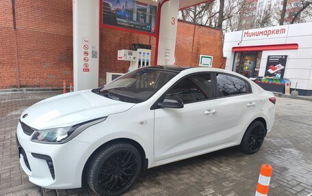 KIA Rio IV, 2018 год, 1 100 000 рублей, 7 фотография