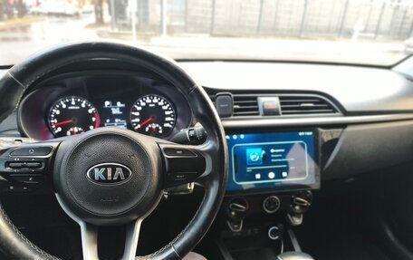 KIA Rio IV, 2018 год, 1 100 000 рублей, 14 фотография