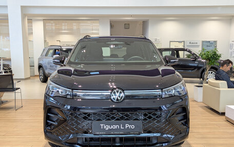 Volkswagen Tiguan, 2025 год, 5 390 000 рублей, 2 фотография