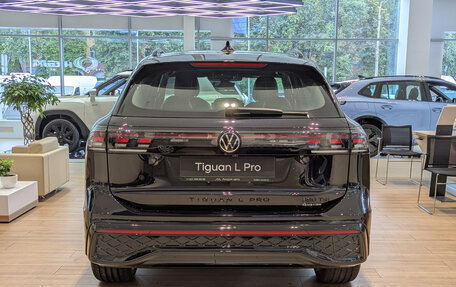 Volkswagen Tiguan, 2025 год, 5 390 000 рублей, 6 фотография