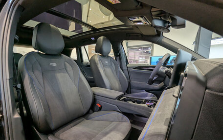 Volkswagen Tiguan, 2025 год, 5 390 000 рублей, 28 фотография