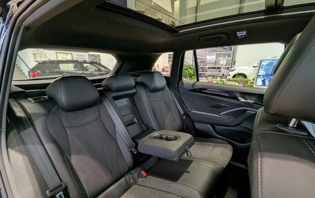 Volkswagen Tiguan, 2025 год, 5 390 000 рублей, 32 фотография