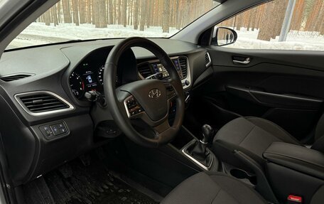 Hyundai Solaris II рестайлинг, 2019 год, 1 239 000 рублей, 19 фотография