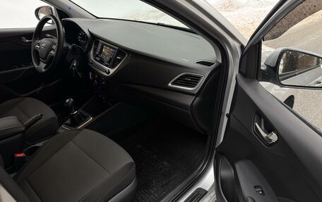 Hyundai Solaris II рестайлинг, 2019 год, 1 239 000 рублей, 16 фотография