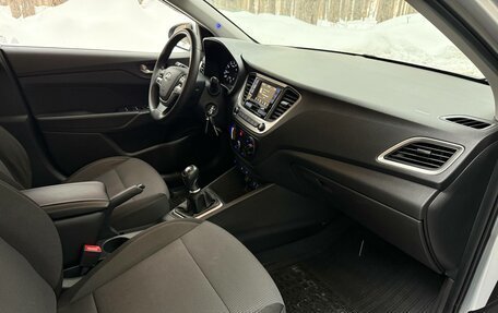 Hyundai Solaris II рестайлинг, 2019 год, 1 239 000 рублей, 17 фотография