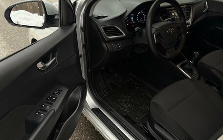 Hyundai Solaris II рестайлинг, 2019 год, 1 239 000 рублей, 18 фотография