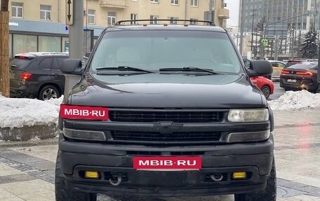 Chevrolet Suburban, 2001 год, 1 690 000 рублей, 3 фотография