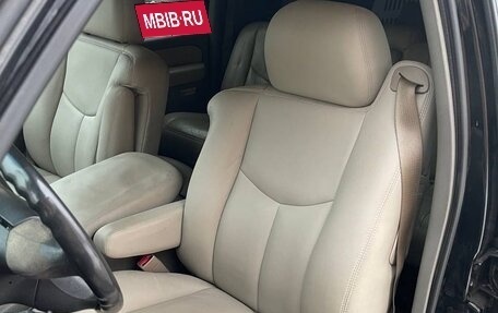 Chevrolet Suburban, 2001 год, 1 690 000 рублей, 11 фотография