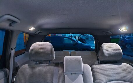 Mitsubishi Grandis, 2004 год, 600 000 рублей, 7 фотография