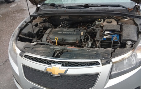 Chevrolet Cruze II, 2011 год, 640 000 рублей, 4 фотография