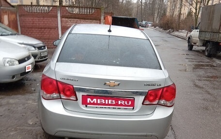 Chevrolet Cruze II, 2011 год, 640 000 рублей, 3 фотография