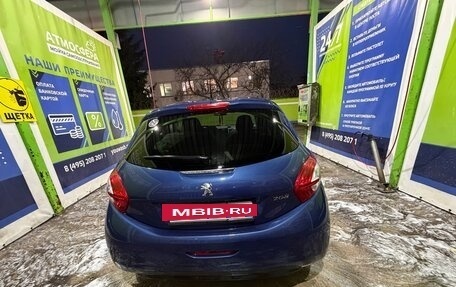 Peugeot 208 II, 2013 год, 590 000 рублей, 9 фотография