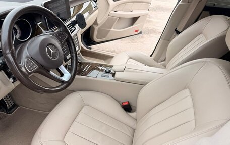 Mercedes-Benz CLS, 2016 год, 3 050 000 рублей, 12 фотография