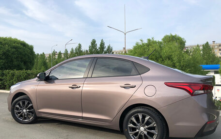 Hyundai Solaris II рестайлинг, 2019 год, 1 550 000 рублей, 1 фотография