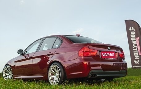 BMW 3 серия, 2011 год, 1 549 000 рублей, 2 фотография