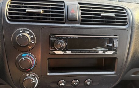 Honda Civic VII, 2005 год, 590 000 рублей, 19 фотография