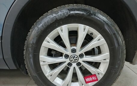 Volkswagen Tiguan II, 2020 год, 2 612 000 рублей, 9 фотография