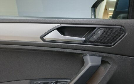 Volkswagen Tiguan II, 2020 год, 2 612 000 рублей, 16 фотография