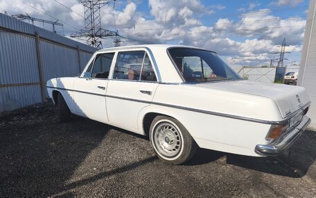 Mercedes-Benz W115, 1973 год, 1 950 000 рублей, 8 фотография