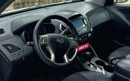 Hyundai Tucson III, 2011 год, 1 300 000 рублей, 6 фотография