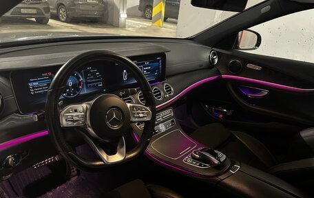 Mercedes-Benz E-Класс, 2018 год, 3 990 000 рублей, 8 фотография