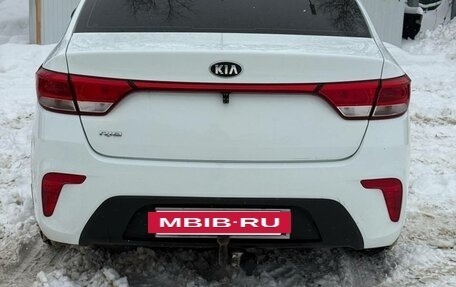 KIA Rio IV, 2018 год, 970 000 рублей, 2 фотография