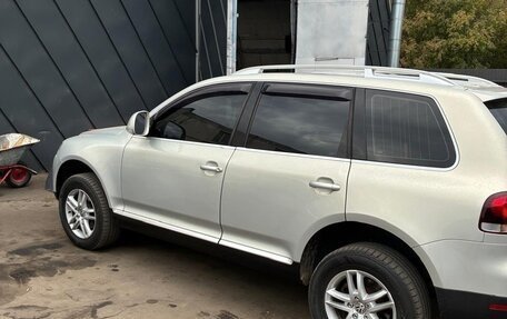 Volkswagen Touareg III, 2010 год, 1 800 000 рублей, 5 фотография