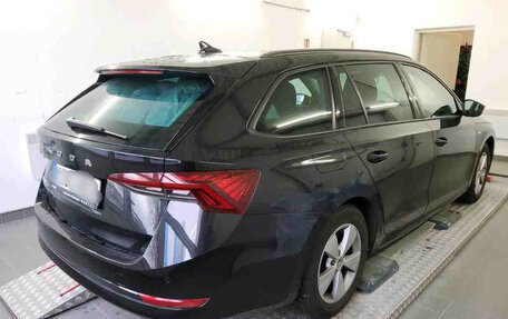 Skoda Octavia IV, 2023 год, 2 092 000 рублей, 2 фотография