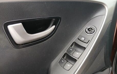 Hyundai i30 II рестайлинг, 2012 год, 1 100 000 рублей, 8 фотография