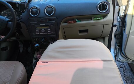 Ford Fusion I, 2006 год, 330 000 рублей, 14 фотография