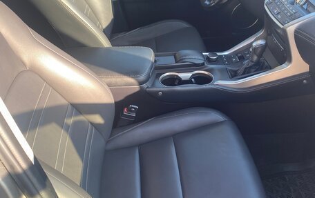 Lexus NX I, 2017 год, 3 000 000 рублей, 3 фотография