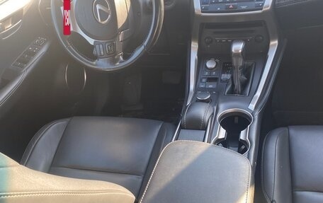 Lexus NX I, 2017 год, 3 000 000 рублей, 5 фотография