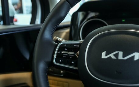 KIA Carnival, 2024 год, 6 990 000 рублей, 18 фотография