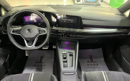 Volkswagen Golf VIII, 2022 год, 2 250 000 рублей, 12 фотография