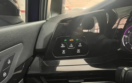 Volkswagen Golf VIII, 2022 год, 2 250 000 рублей, 14 фотография