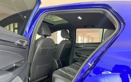 Volkswagen Golf VIII, 2022 год, 2 250 000 рублей, 18 фотография