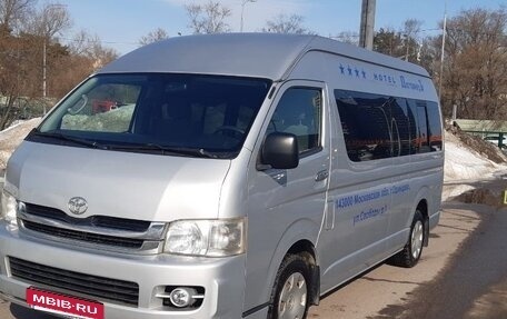 Toyota HiAce H200, 2008 год, 2 350 000 рублей, 2 фотография