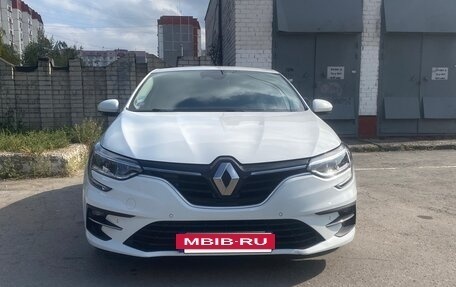 Renault Megane IV, 2021 год, 1 380 000 рублей, 2 фотография