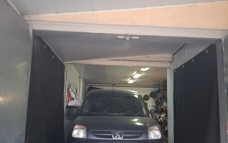 Peugeot Partner II рестайлинг 2, 2012 год, 550 000 рублей, 20 фотография