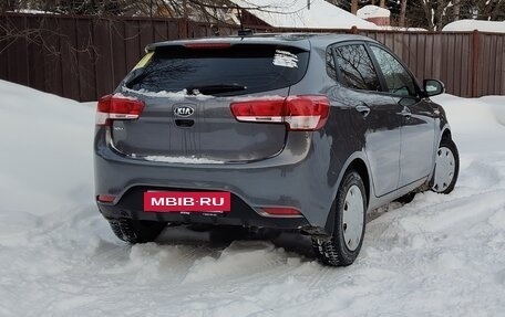 KIA Rio III рестайлинг, 2017 год, 1 350 000 рублей, 2 фотография