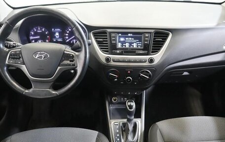 Hyundai Solaris II рестайлинг, 2018 год, 1 244 000 рублей, 11 фотография