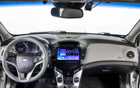 Chevrolet Cruze II, 2012 год, 728 000 рублей, 10 фотография