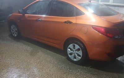 Hyundai Solaris II рестайлинг, 2015 год, 700 000 рублей, 1 фотография