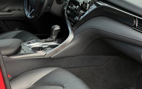 Toyota Camry, 2021 год, 2 850 000 рублей, 7 фотография