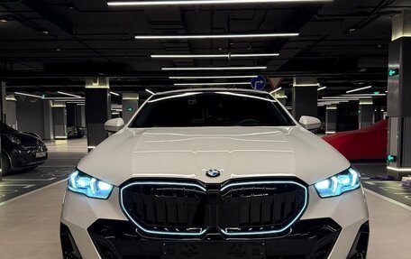 BMW 5 серия, 2025 год, 9 400 000 рублей, 2 фотография