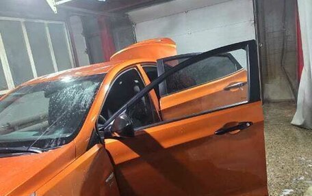 Hyundai Solaris II рестайлинг, 2015 год, 700 000 рублей, 8 фотография