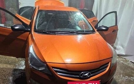 Hyundai Solaris II рестайлинг, 2015 год, 700 000 рублей, 9 фотография