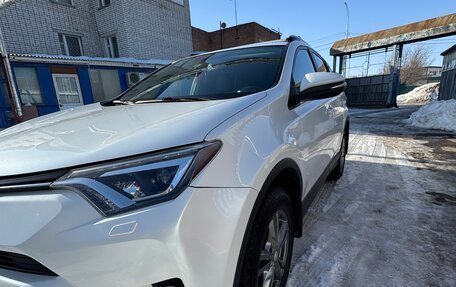Toyota RAV4, 2018 год, 2 349 000 рублей, 5 фотография